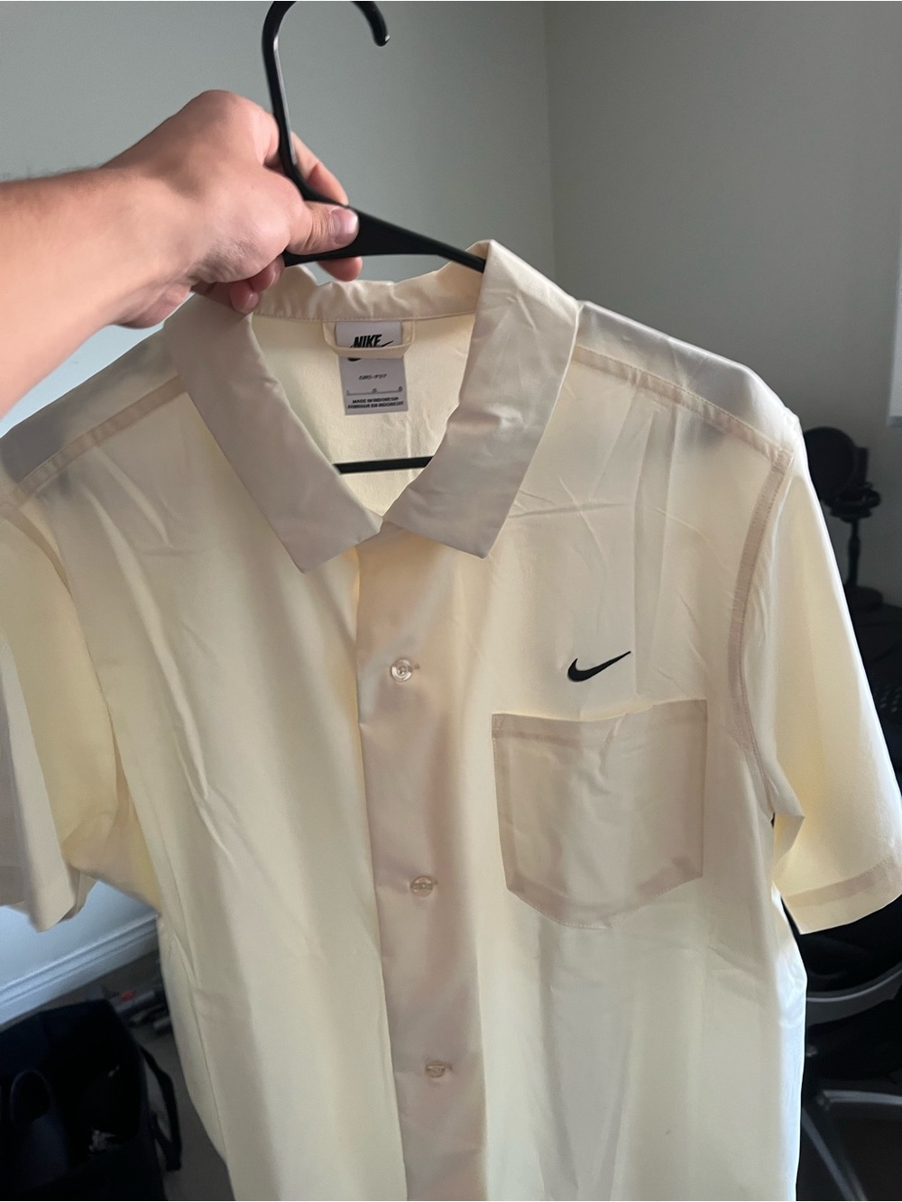 Nike SB Men's Short-Sleeve Button-Down Shirt in Cream with Black Swoosh